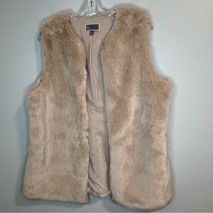 Chelsea28 Light Tan Faux Fur Vest